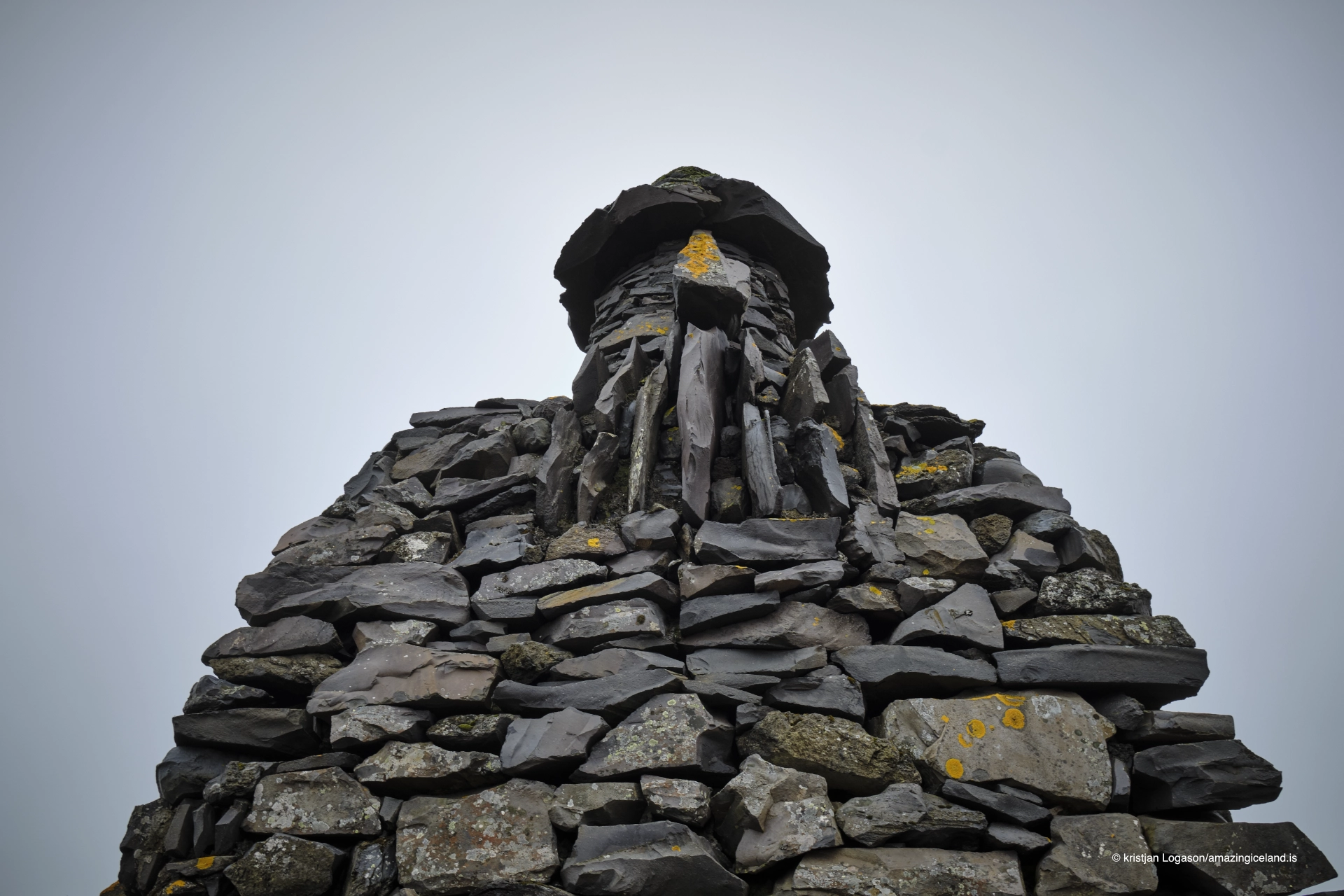 Bárður Snæfellsás sculpture in Arnarstapi