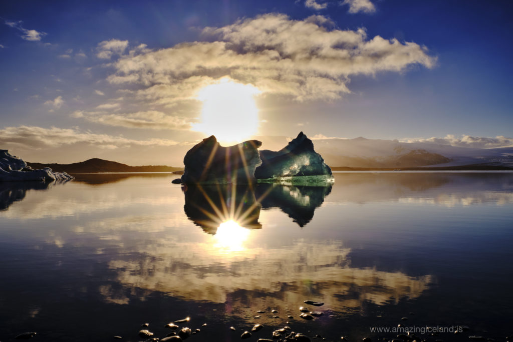 Evening sun at Glacier Lagoon in Iceland