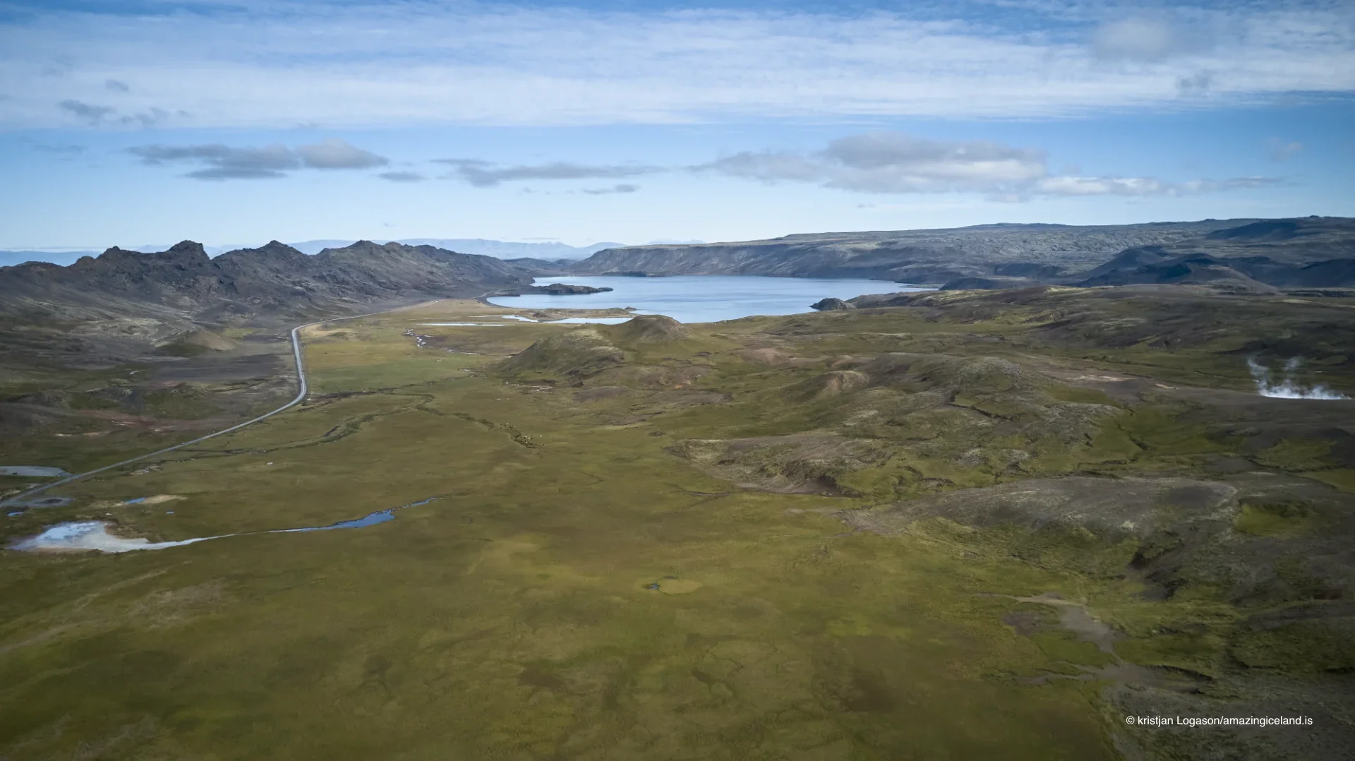 Birds eye view of lake Kleifarvatn with Sveifluháls moberg ridge on the left and Brennisteinsalda on the right. Stora Lambafell in the middle