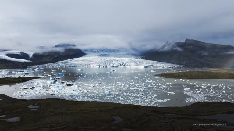Fjallsarlon glacier lagoon