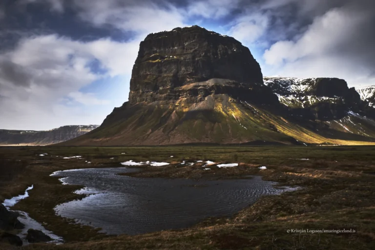 Lomagnupur standing rock