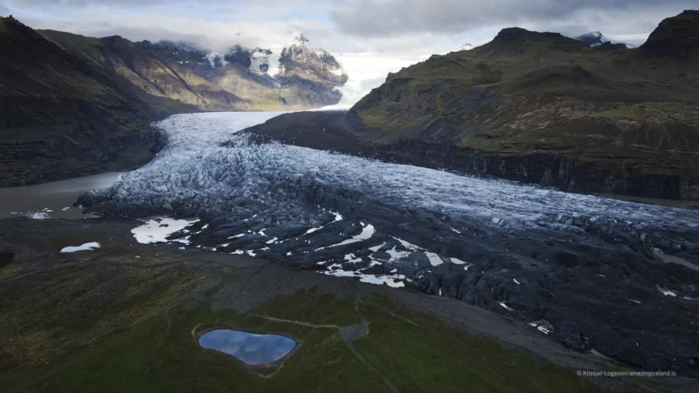 Svínafellsjökull glacier
