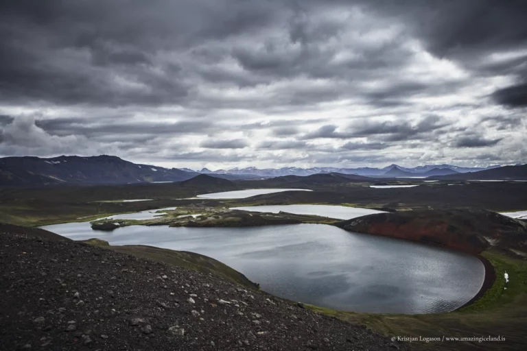 Veiðivötn (“the Fishing Lakes”) is a compact wilderness of roughly fifty crater lakes in Iceland’s central highlands—born from fire in 1477