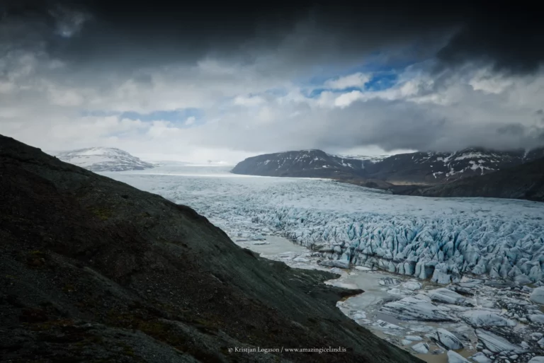 Hoffellsjökull Glacier and Hoffells lagoon with view to vatnajökull glacier