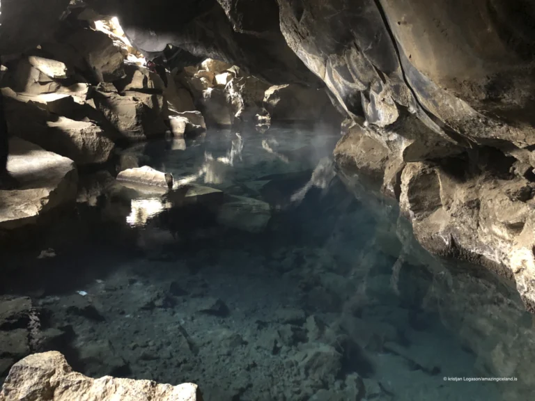 Grjótagjá cave